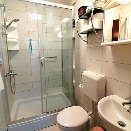 Miha Apartment